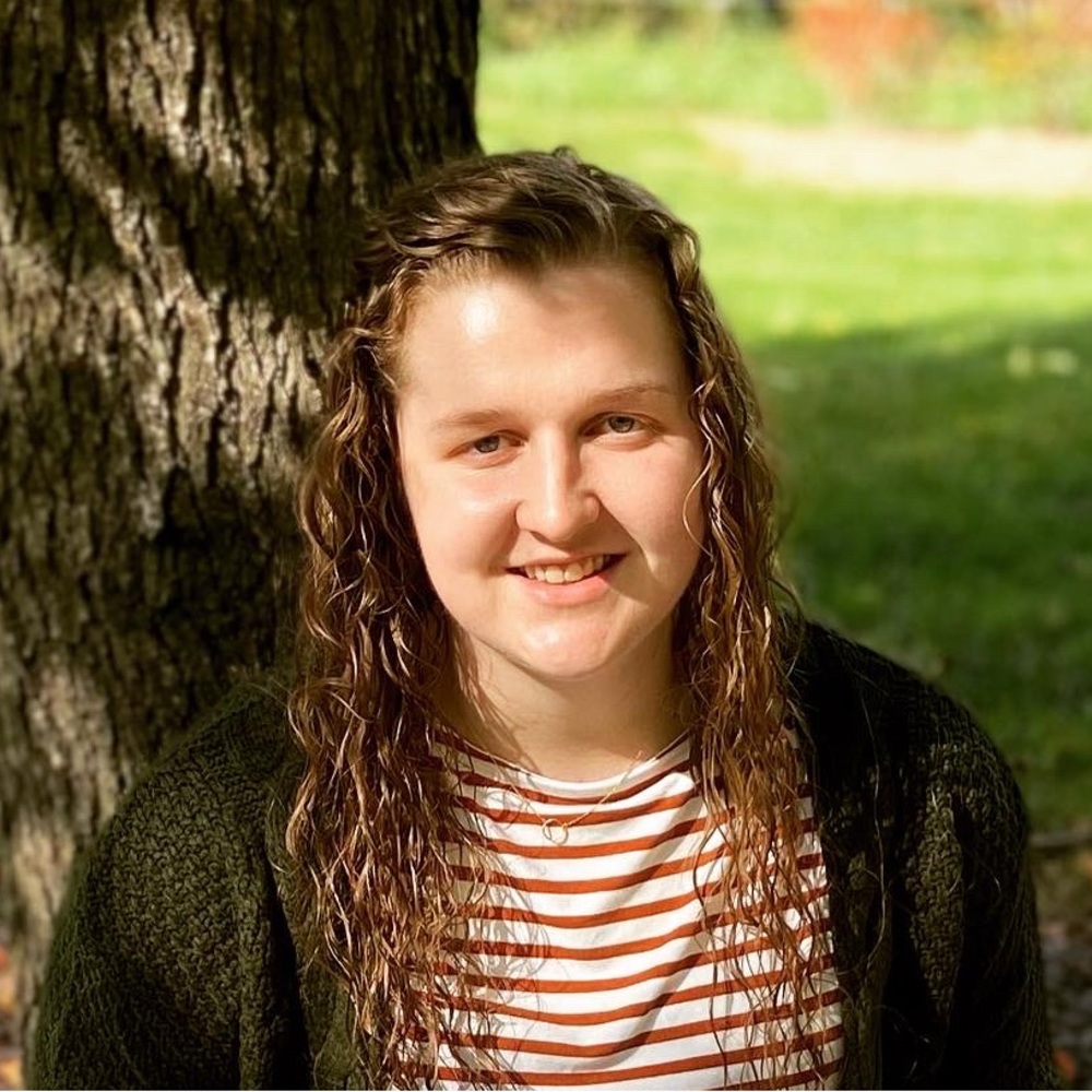 Meet your Posher, Julia